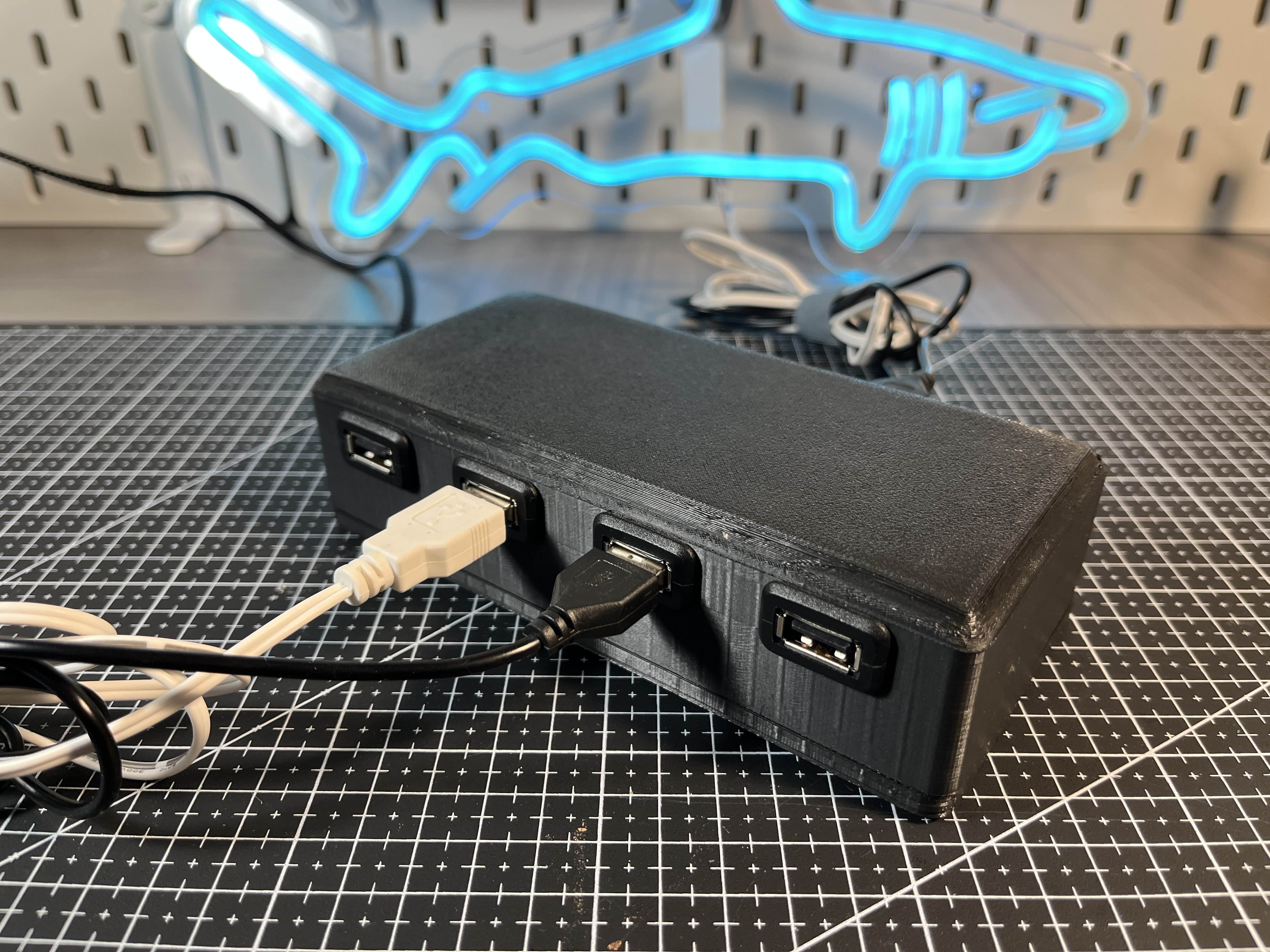 Smart USB Hub